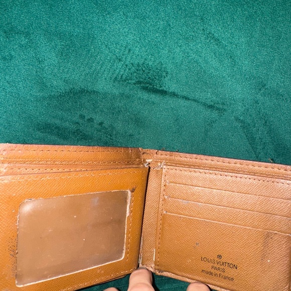 Monogram wallet - Picture 6 of 9